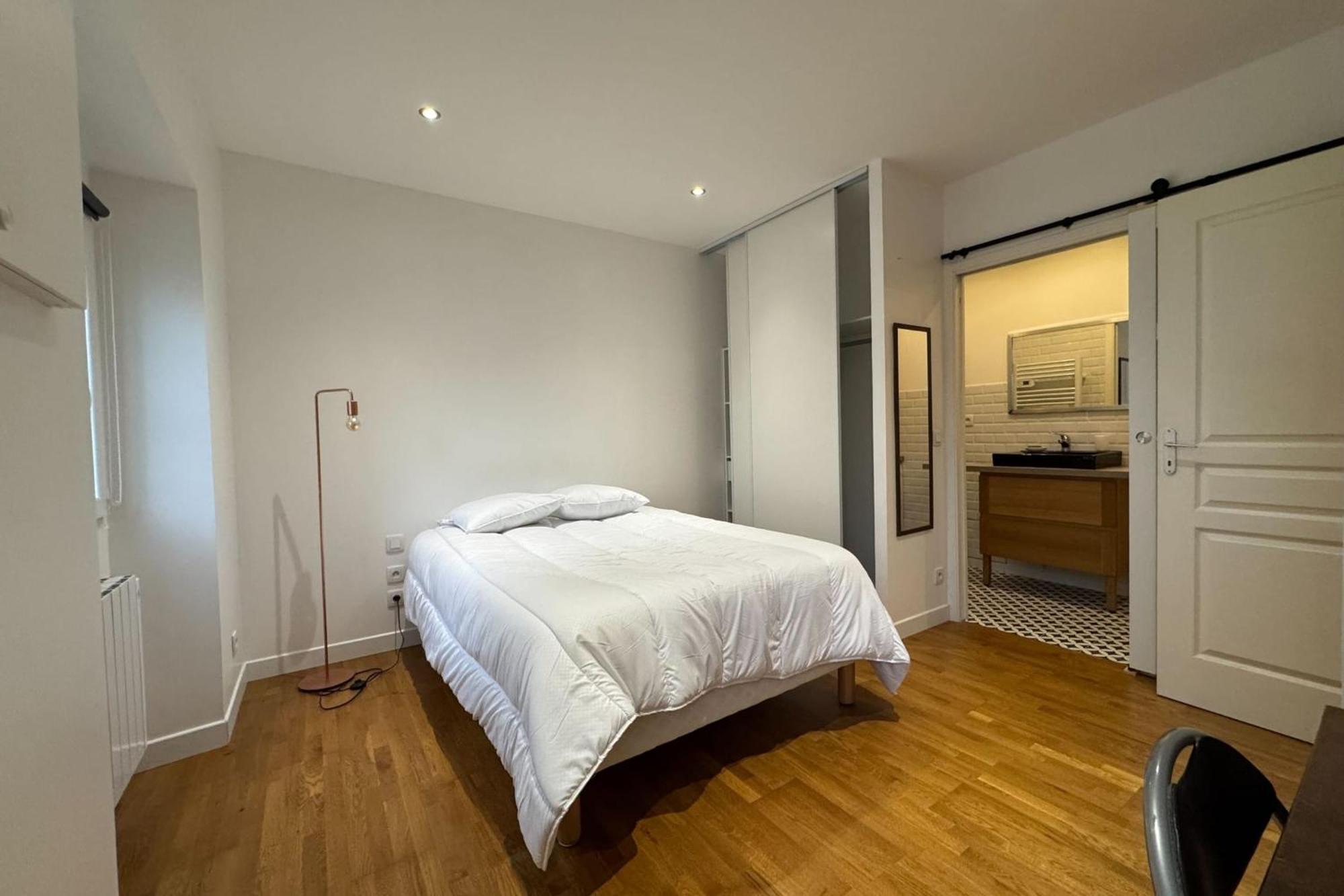 Spacious T2 Near The Chateau De *
